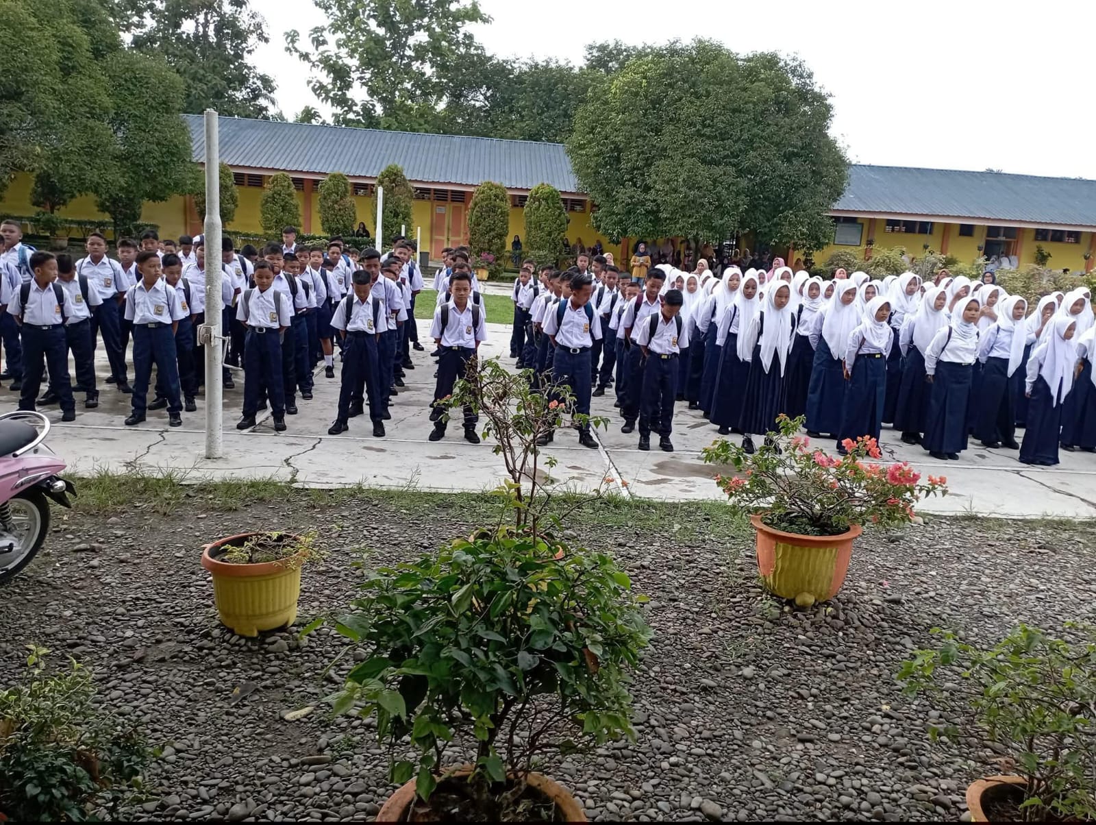 Aktivitas SMP Swasta YAPEKSI